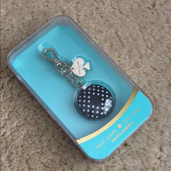 kate spade Accessories - Kate Spade Selfie Remote Keychain 🤳🏼